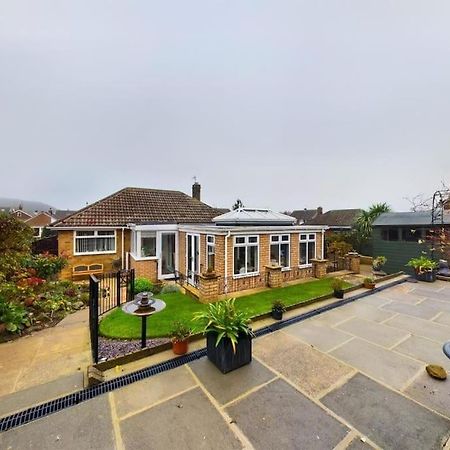 Charming Coastal Bungalow Cayton Buitenkant foto